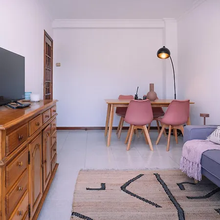 Comodidad Y Luz En Puenteareas By ポンテアレーアス