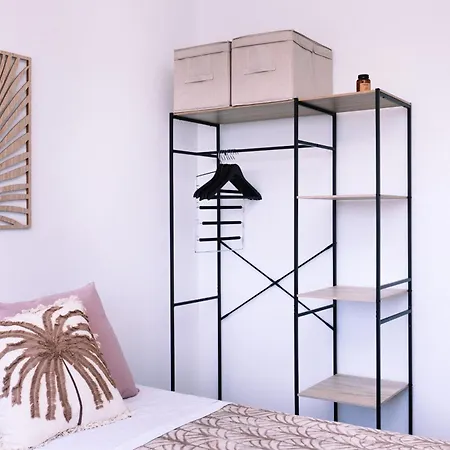 Comodidad Y Luz En Puenteareas By *